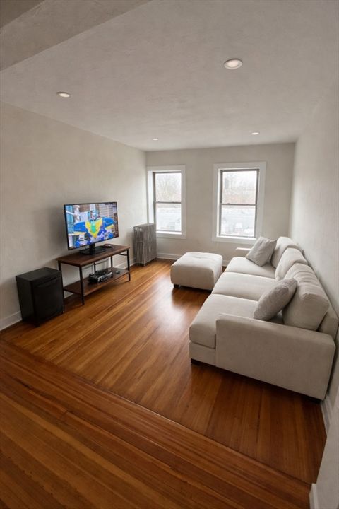 Photo of 622 Columbia Rd #4, Boston, MA 02125 (MLS # 73487335)