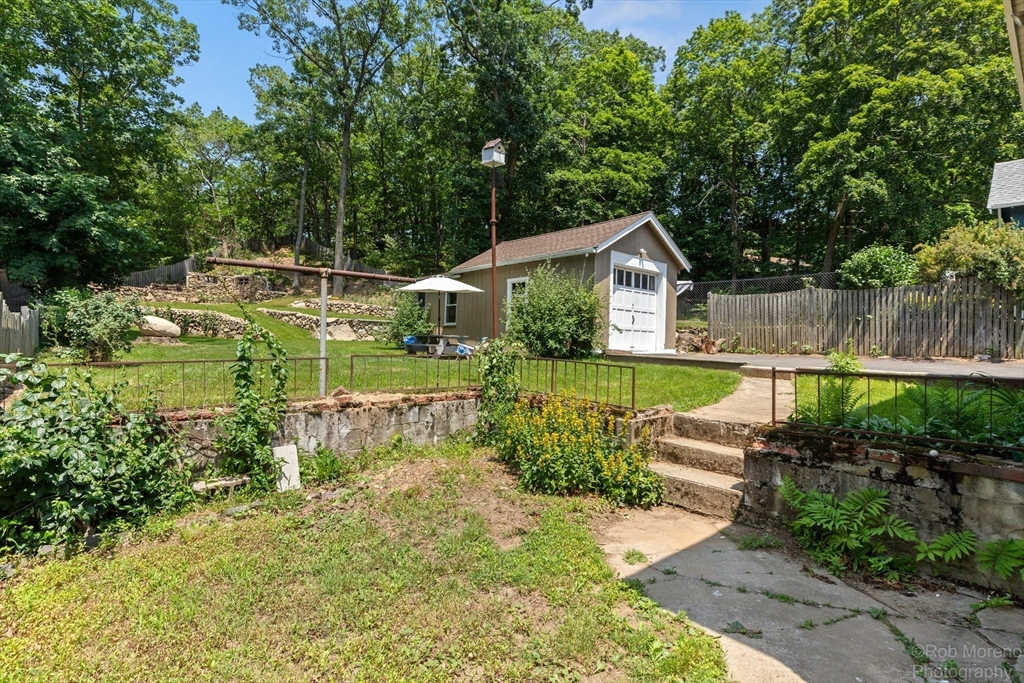 10 Hillside Avenue