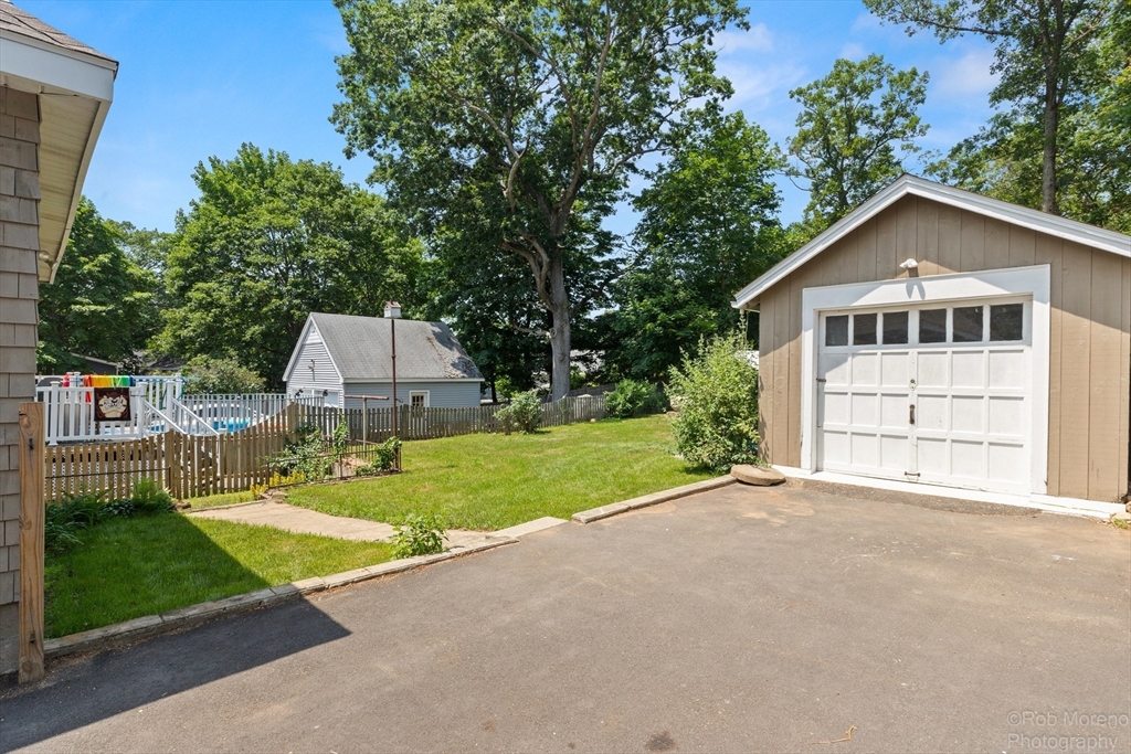 10 Hillside Avenue