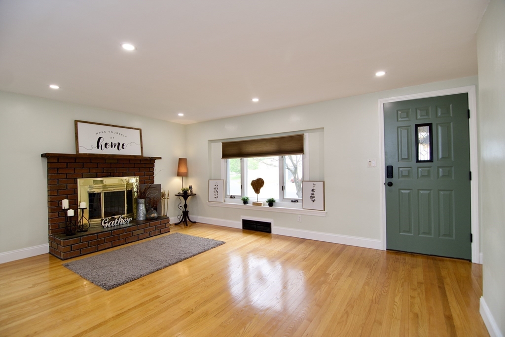 878 Berkshire Ave