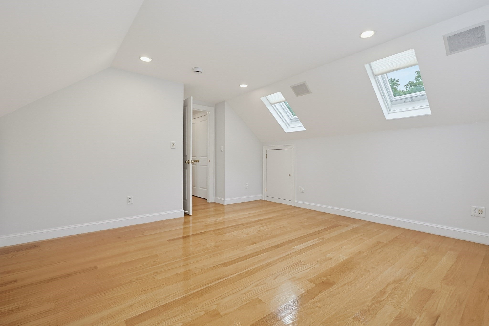 178/180 West St, Needham, MA Photo #36