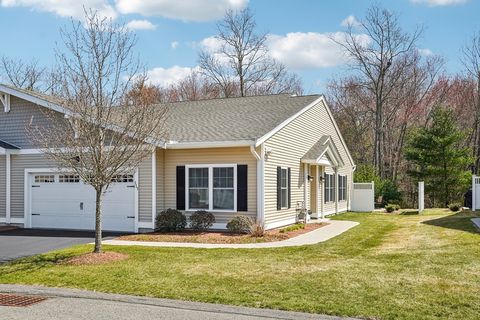 117 Rogerson Xing 117 Uxbridge MA 01569