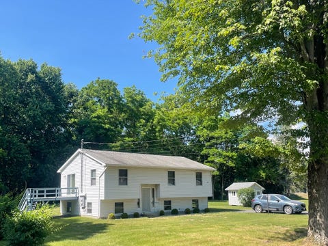 Photo of 4 Elm Ct, Hatfield, MA 01038 (MLS # 73538743)
