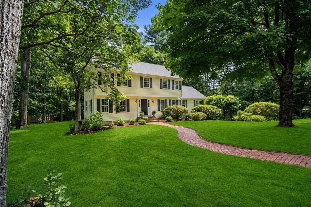 112 Wood End Lane