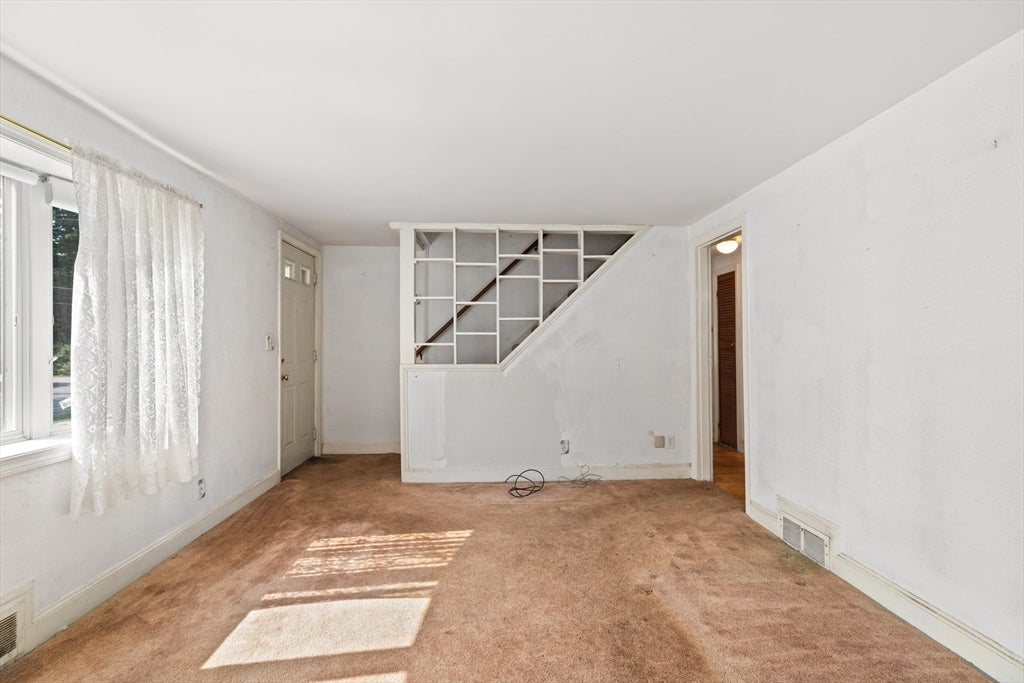 308 Pleasant St