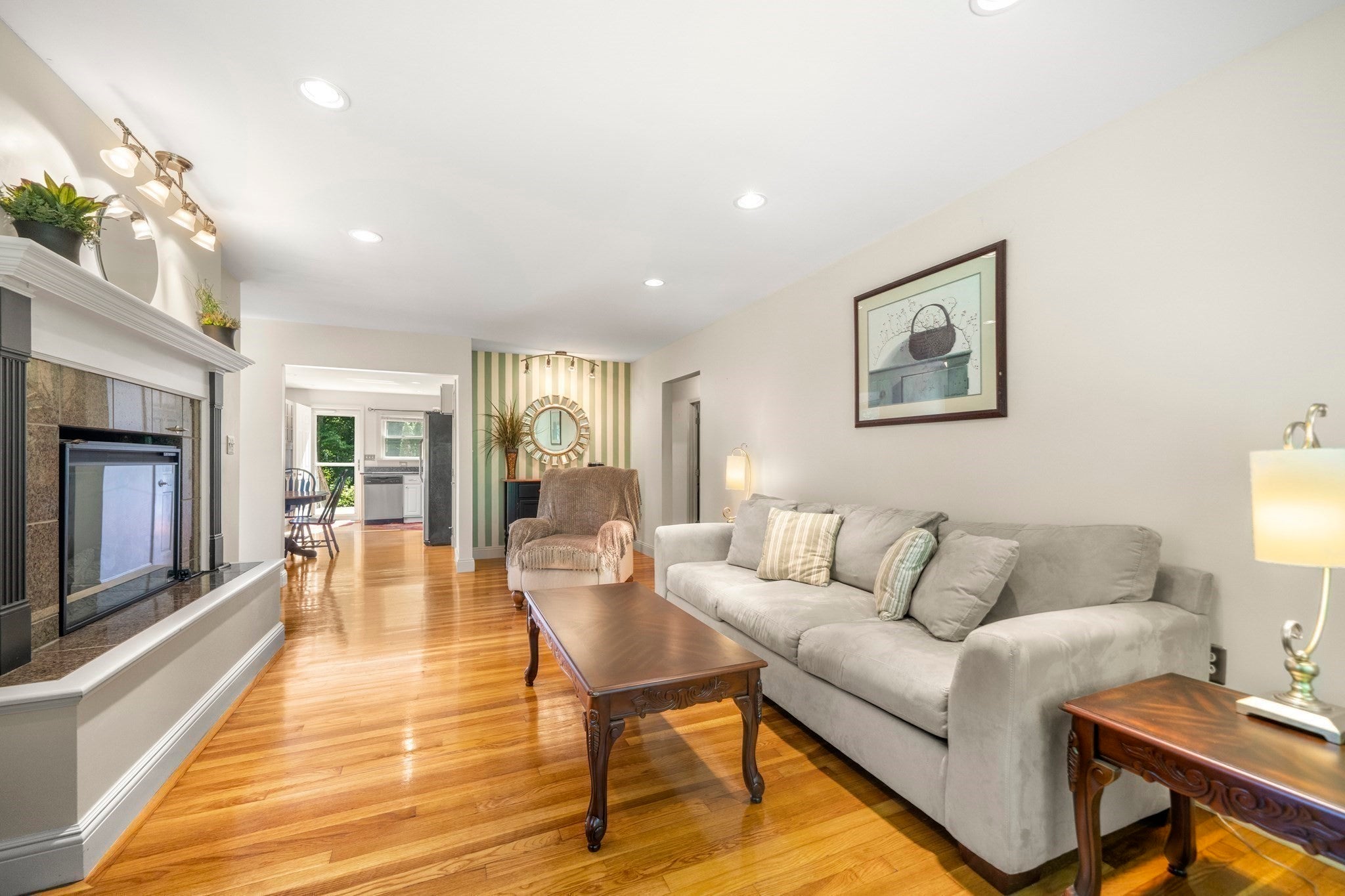 27 Antilla Court, Pembroke, MA, 27 Antilla Court, Pembroke, MA Photo #2