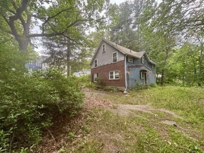 76 Summer Ave, Reading, MA Photo #14