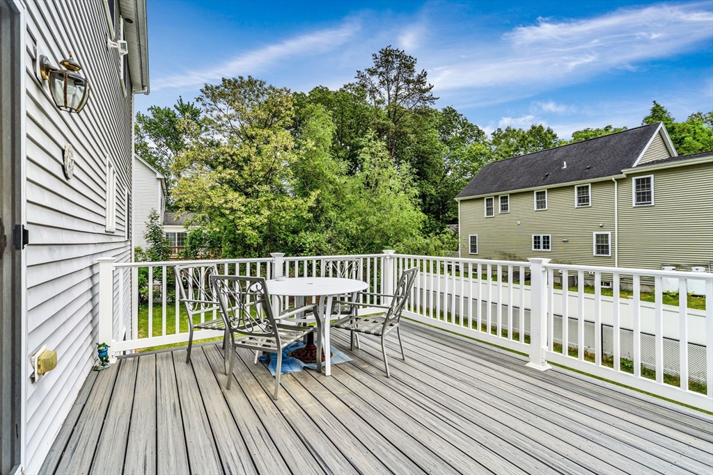 6 Wendell St