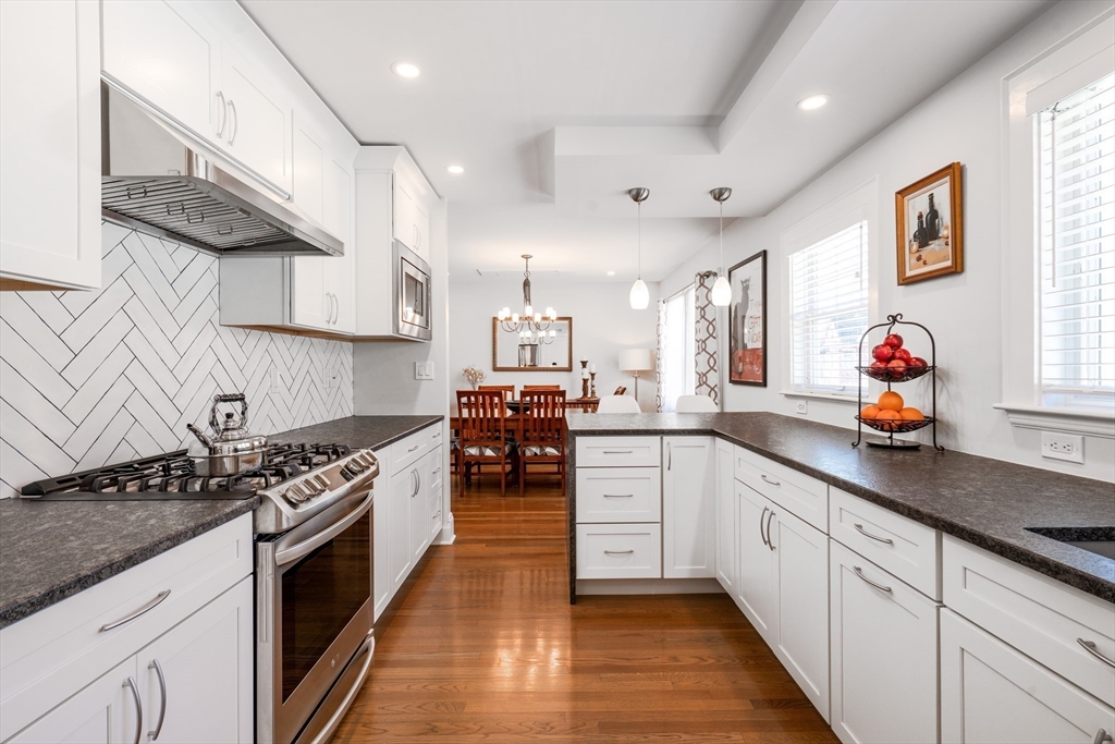 6 Hovey Road 6