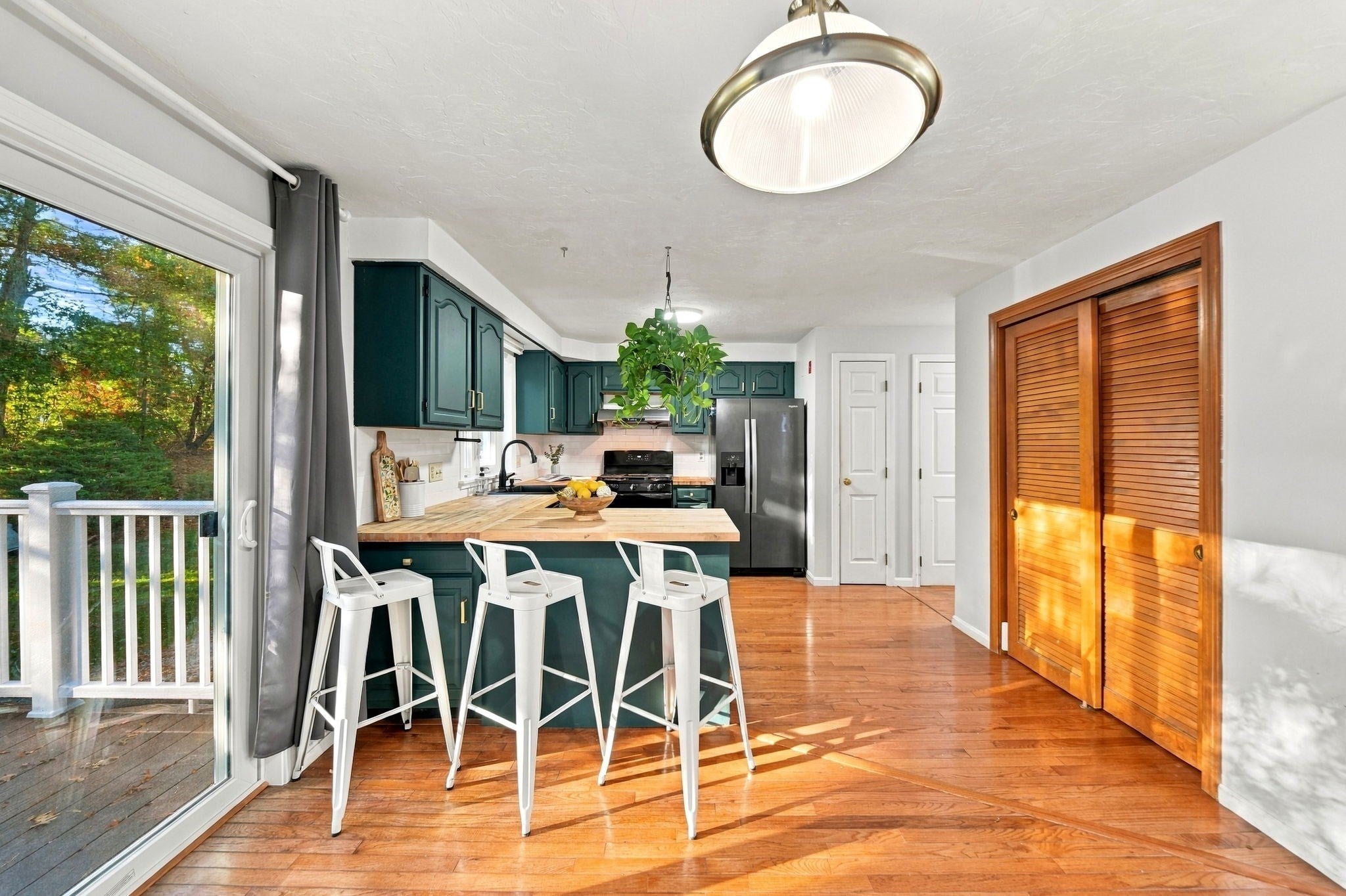 1713 Irving Rd 1713