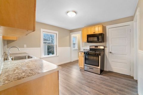 Photo of 22 Ridgeway St #2, Quincy, MA 02170 (MLS # 73480976)