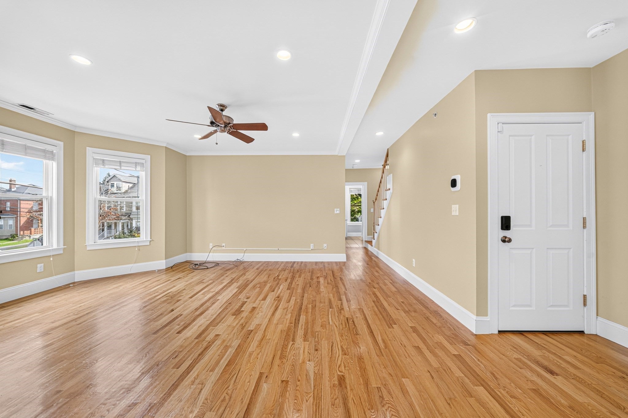 90 Taylor St 4