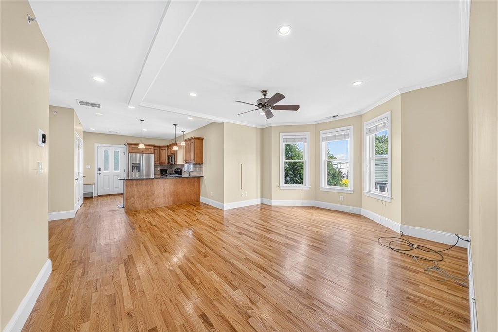 90 Taylor St #4, Waltham, MA, 90 Taylor St #4, Waltham, MA Photo #2