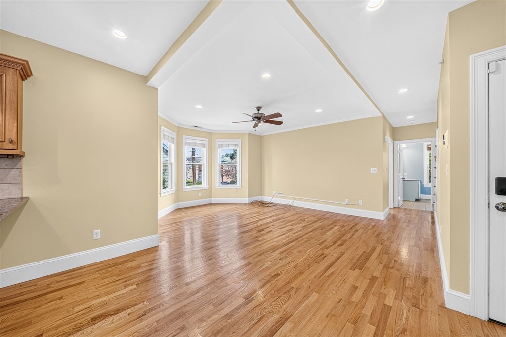 90 Taylor St #4, Waltham, MA, 90 Taylor St #4, Waltham, MA Photo #4