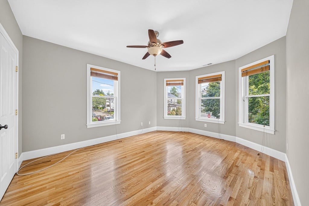 90 Taylor St #4, Waltham, MA, 90 Taylor St #4, Waltham, MA Photo #10