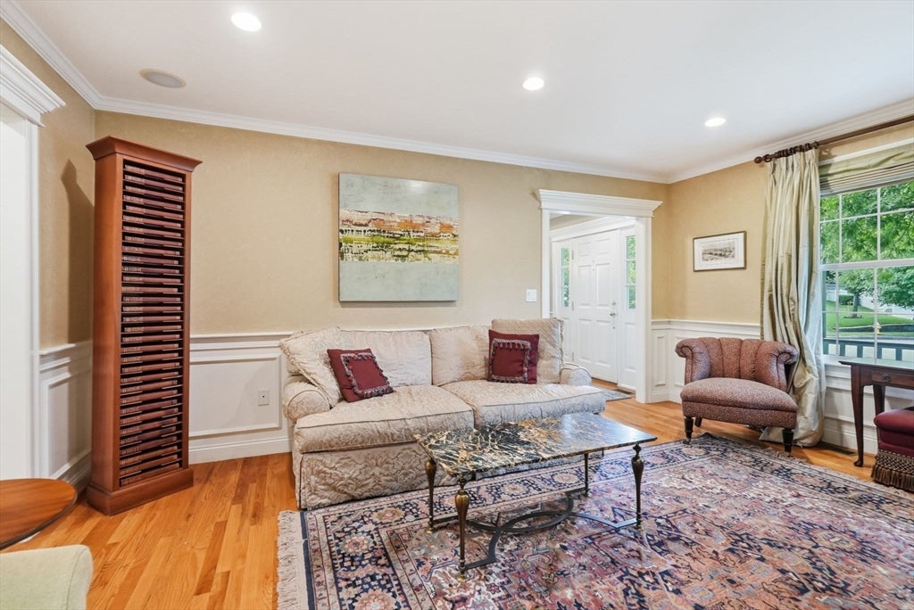 16 Gerber CIR #16, Needham, MA Photo #3