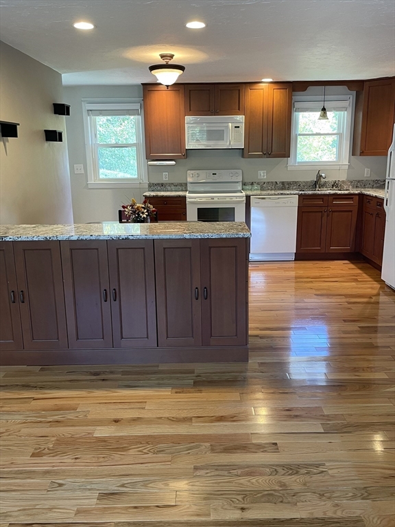 7 Pleasant St