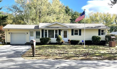 7 Pleasant St Grafton MA 01519