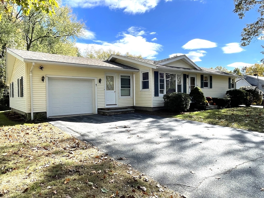 7 Pleasant St