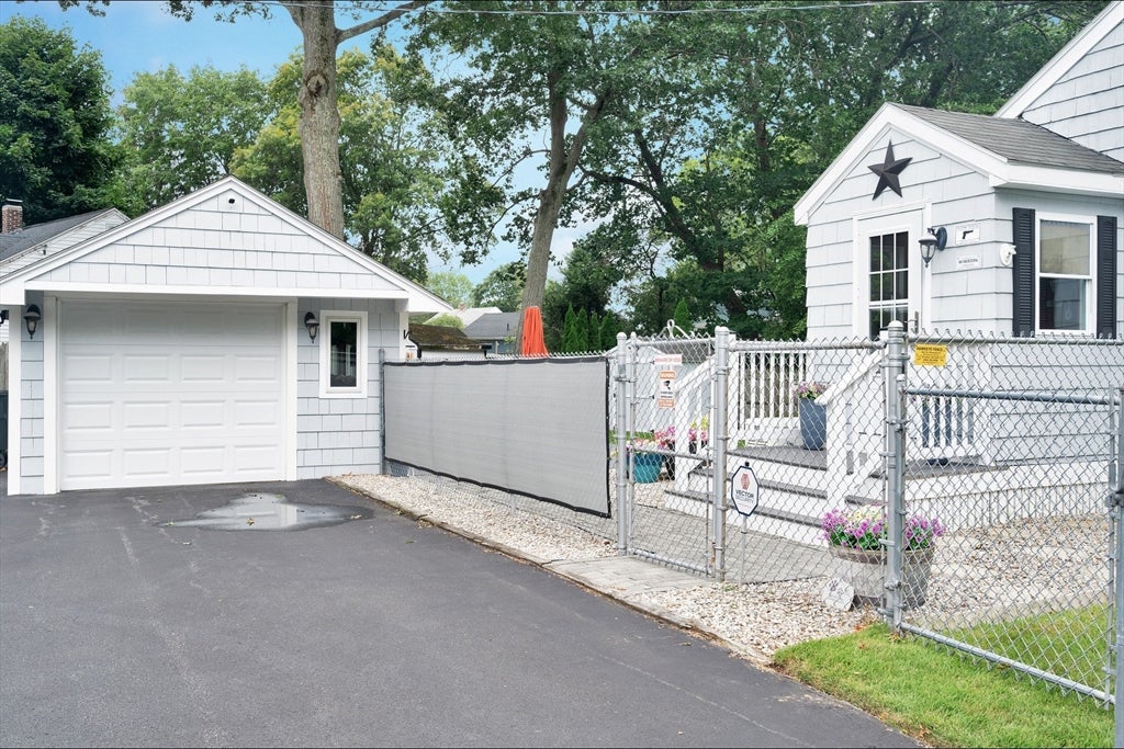 73 Green St, Abington, MA, 73 Green St, Abington, MA Photo #9