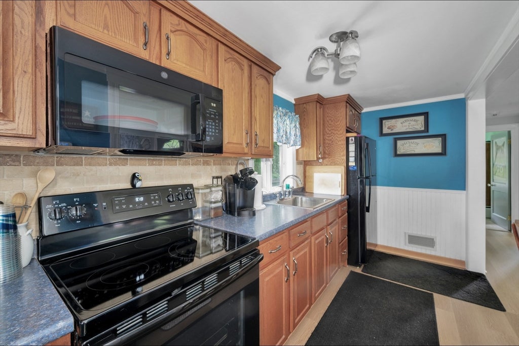 73 Green St, Abington, MA, 73 Green St, Abington, MA Photo #13