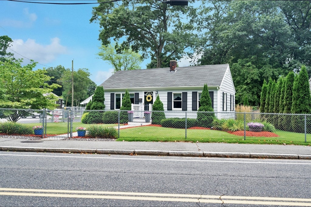 73 Green St, Abington, MA, 73 Green St, Abington, MA Photo #3