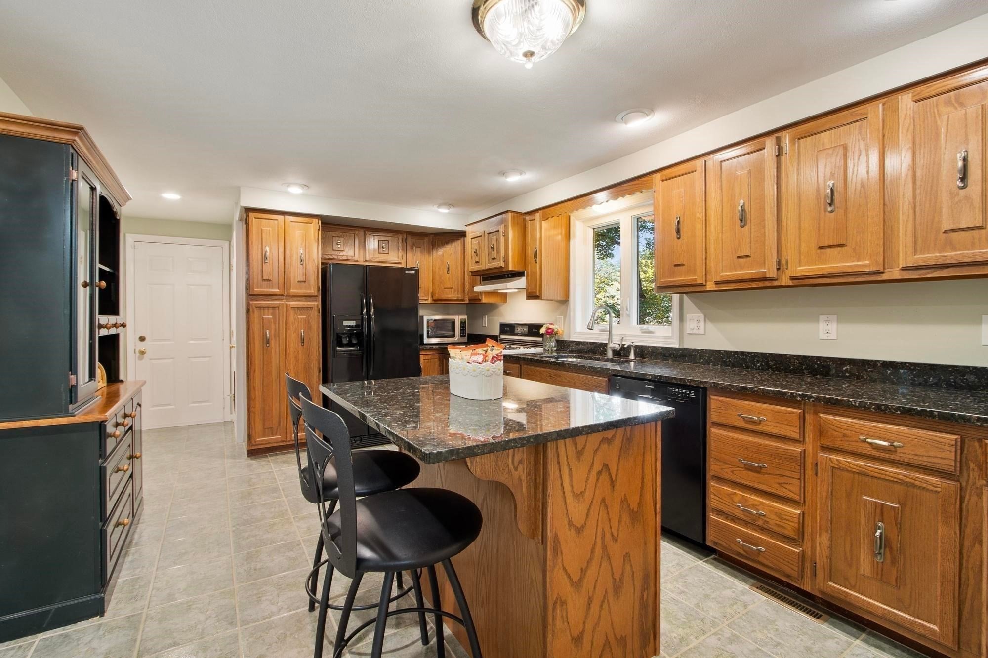 9 Elm Road, Westford, MA, 9 Elm Road, Westford, MA Photo #9