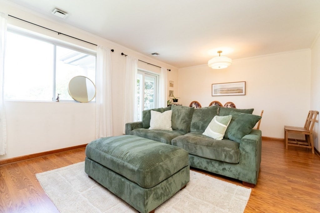 25 Bayberry Dr 4