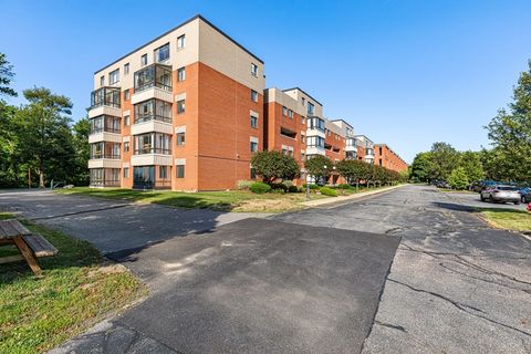 96 Old Colony Ave 153 Taunton MA 02718
