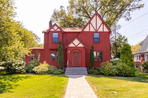 4 Charlotte Rd Newton MA 02459