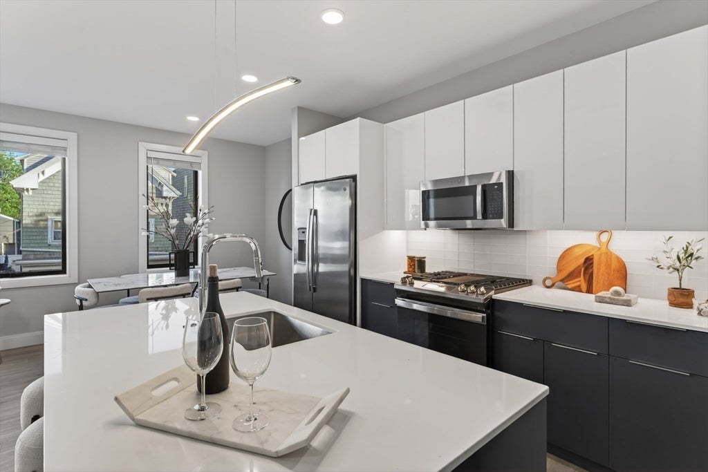 656 Saratoga St #210, Boston, MA, 656 Saratoga St #210, Boston, MA Photo #11