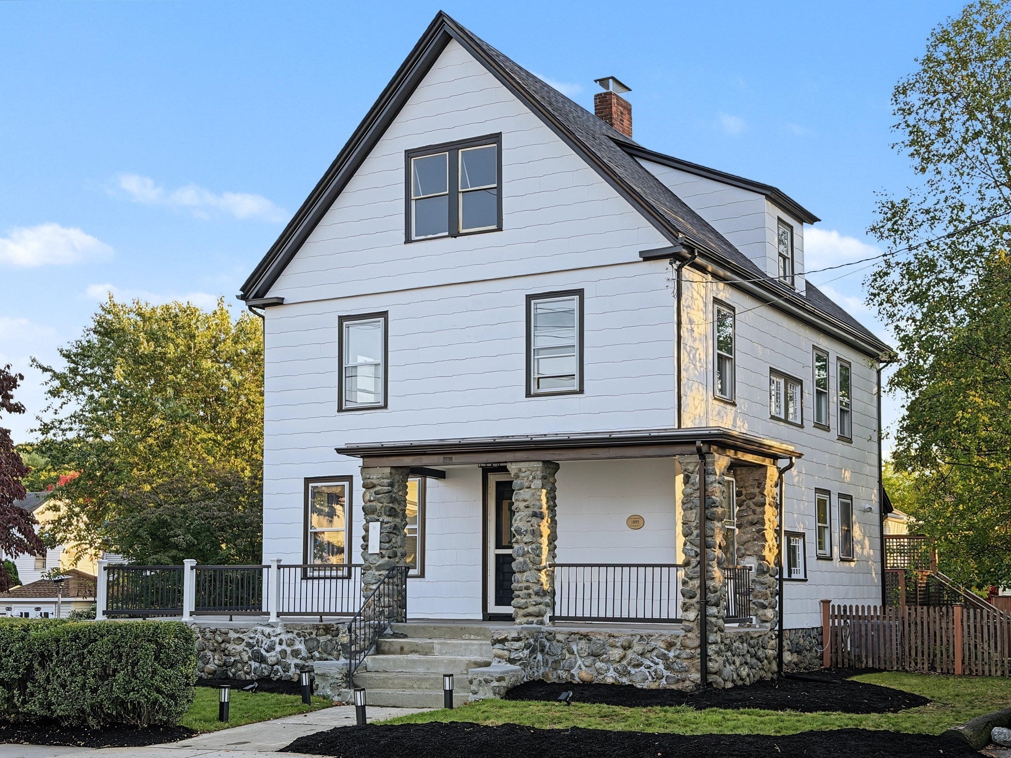 Photo of 230 Orchard St, Watertown, MA
