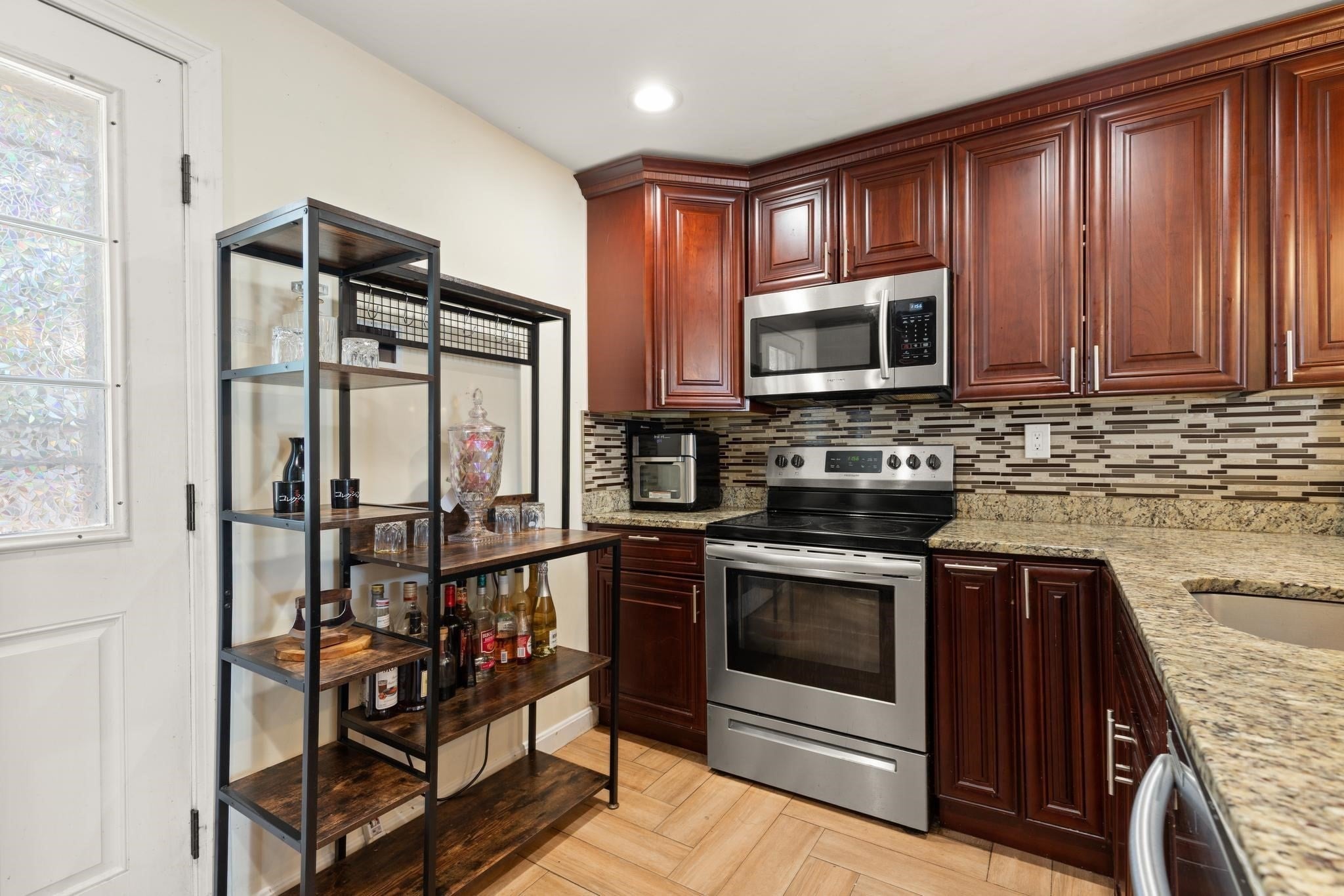 31 Hope Street, Brockton, MA, 31 Hope Street, Brockton, MA Photo #10
