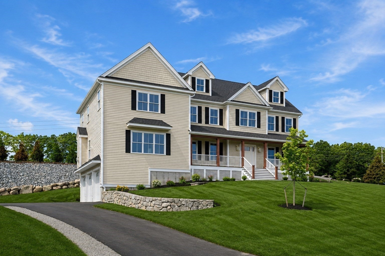 16 Couture Way, Middleton MA 01949