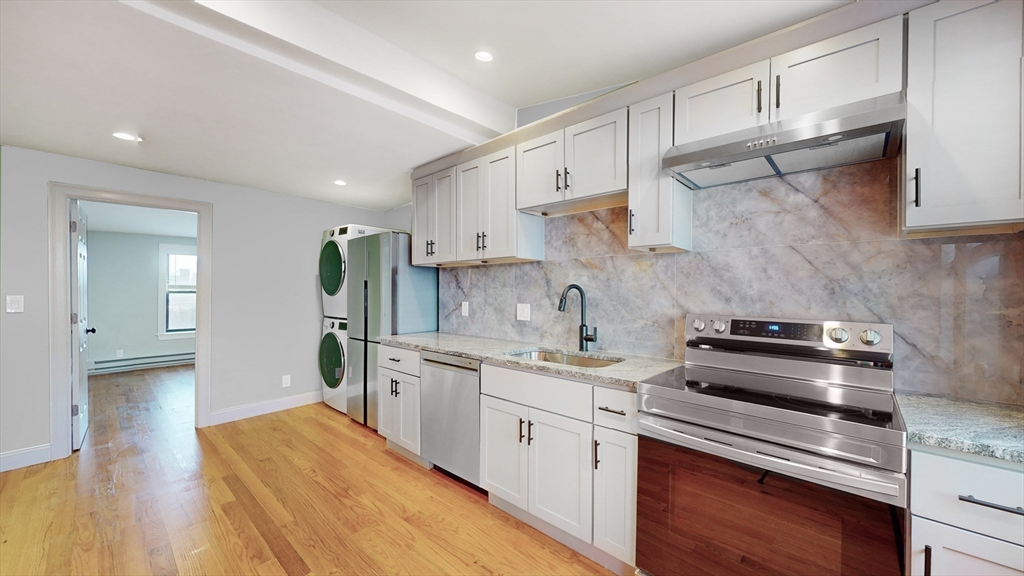 77 Hudson St 3