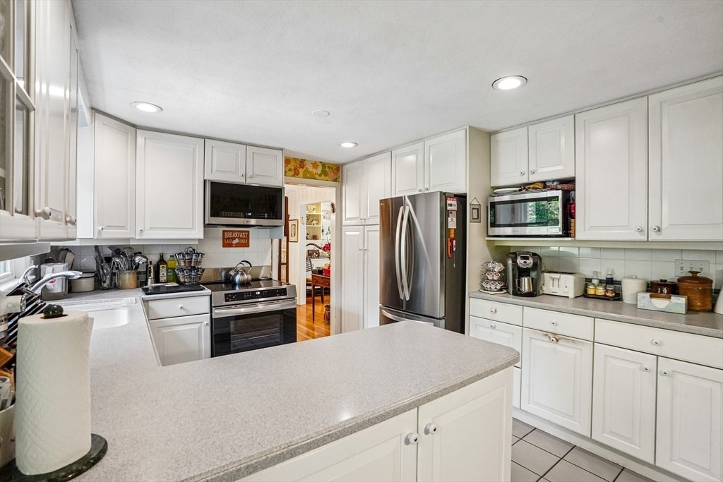 33 Carter Drive, Framingham, MA, 33 Carter Drive, Framingham, MA Photo #8