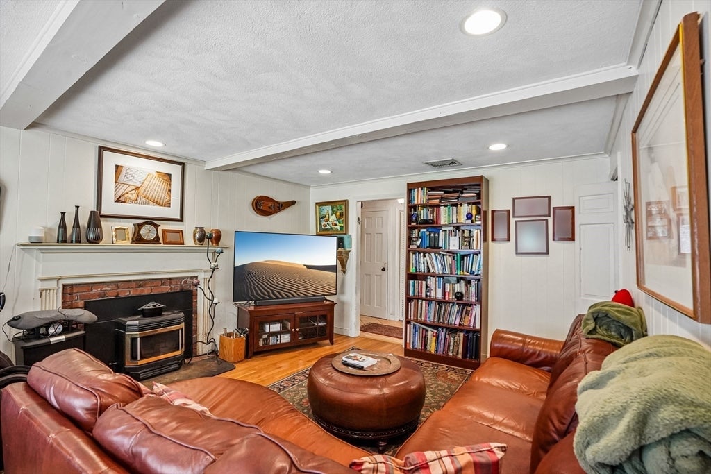 33 Carter Drive, Framingham, MA, 33 Carter Drive, Framingham, MA Photo #19