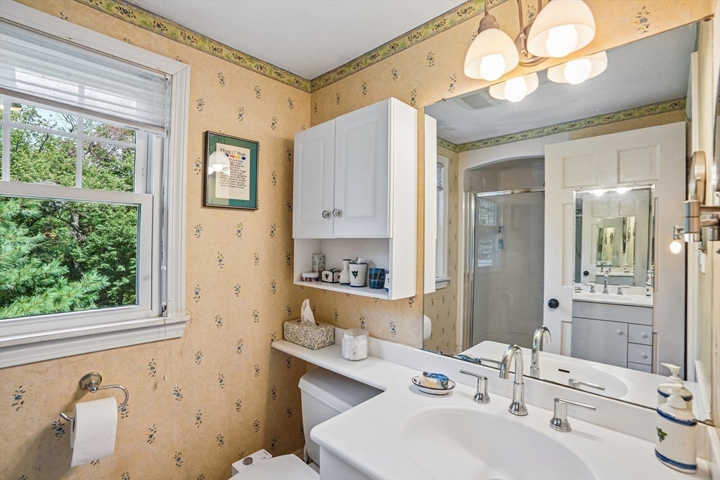 33 Carter Drive, Framingham, MA, 33 Carter Drive, Framingham, MA Photo #29