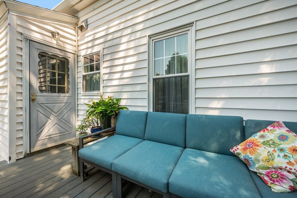 16 Longfellow Rd, Arlington, MA Photo #32