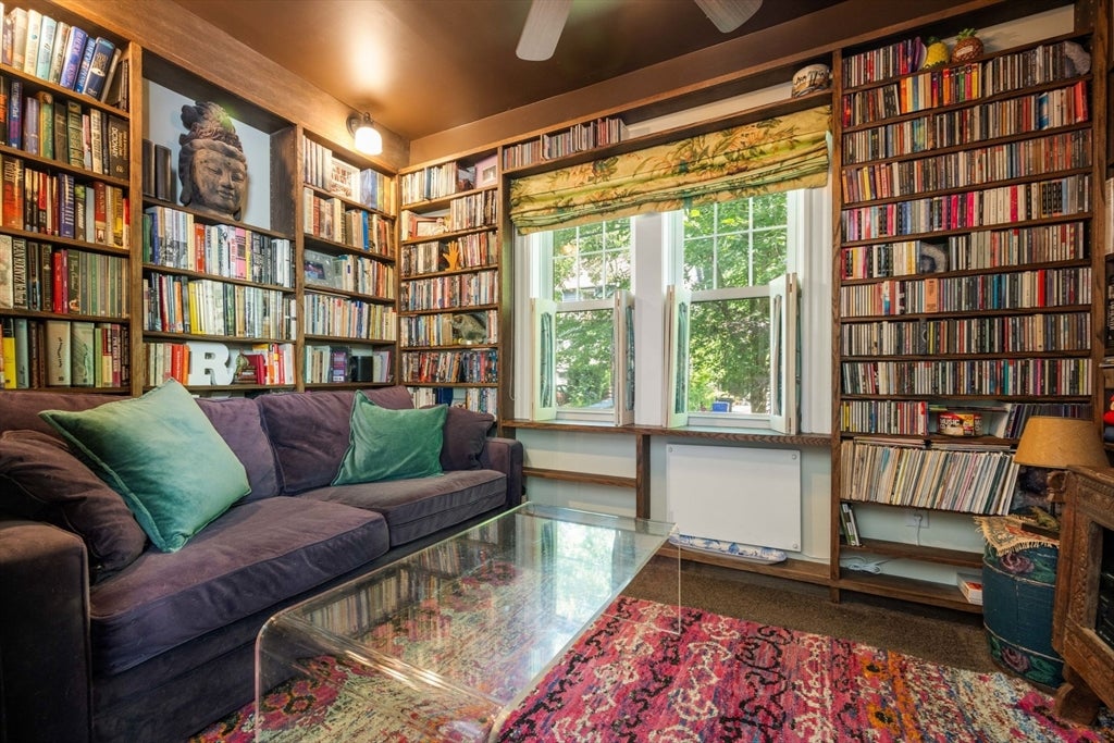 16 Longfellow Rd, Arlington, MA Photo #25