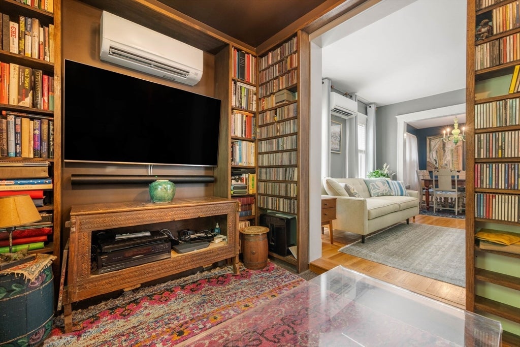 16 Longfellow Rd, Arlington, MA Photo #24