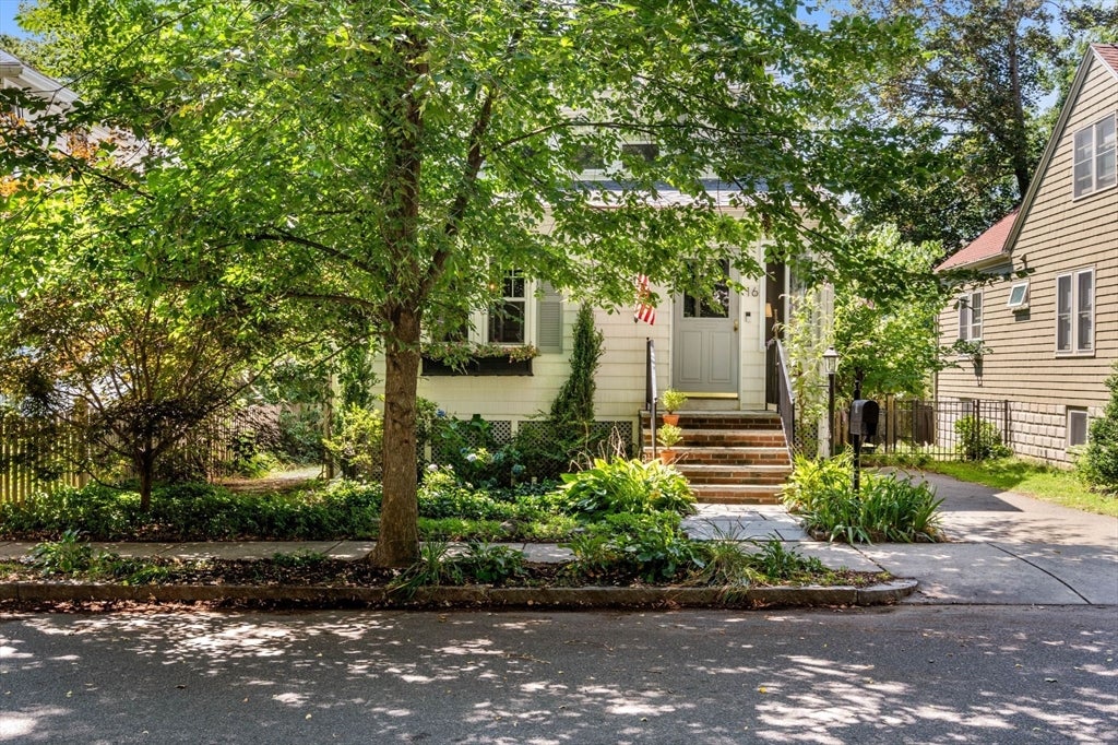 16 Longfellow Rd, Arlington, MA Photo #41