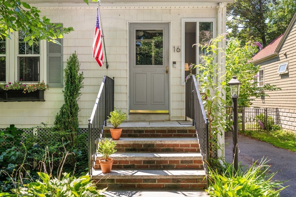 16 Longfellow Rd, Arlington, MA Photo #39