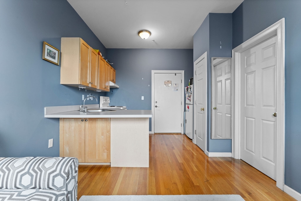 483 Beacon 63