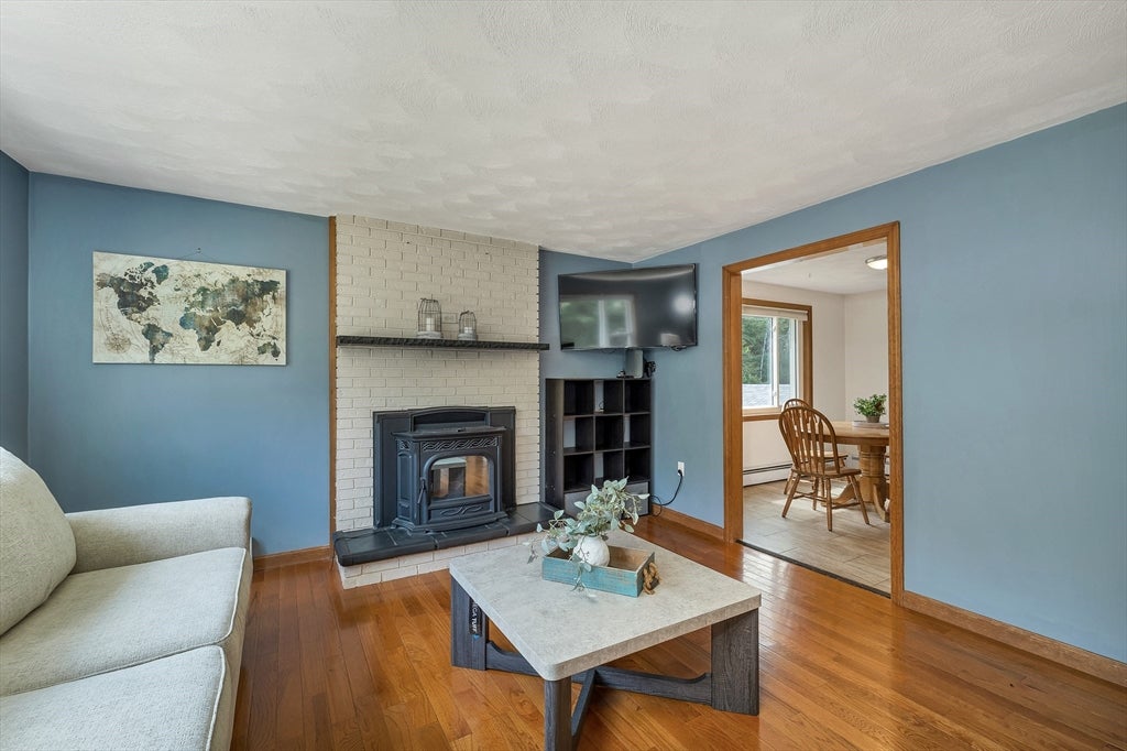 7 Manter Mill Road