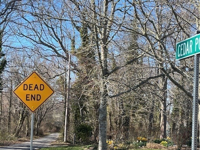 32 Locust Rd