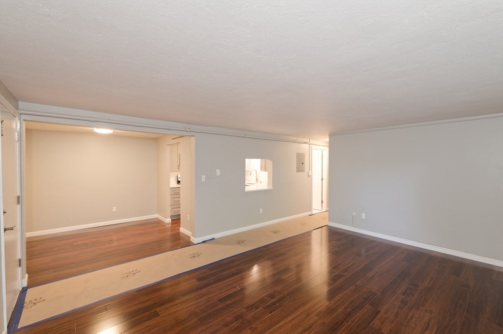 273C W Main Street 2
