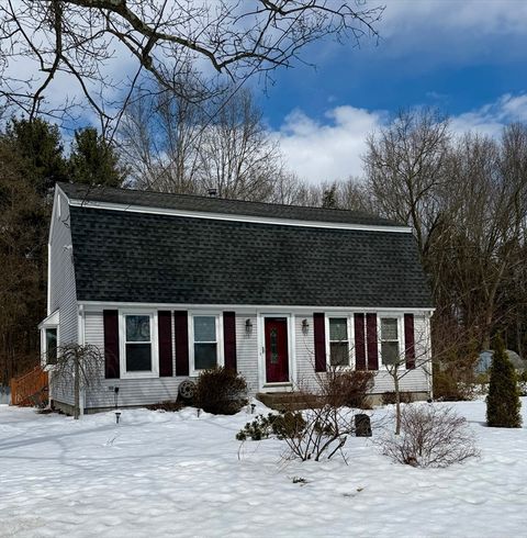 112 North St Agawam MA 01001