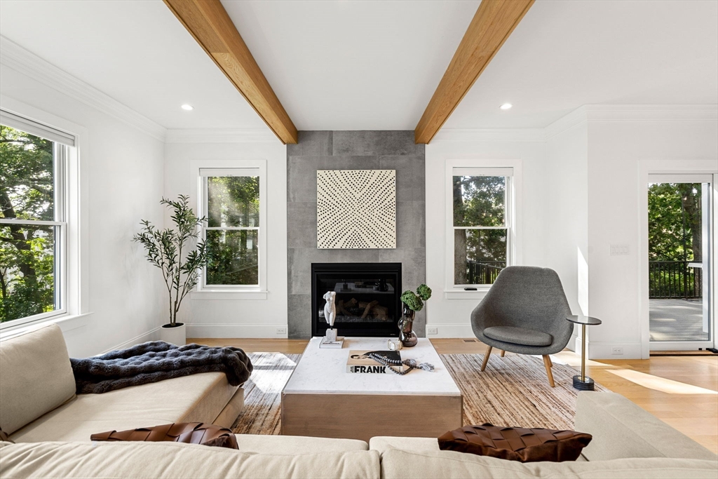 39 Donna Rd