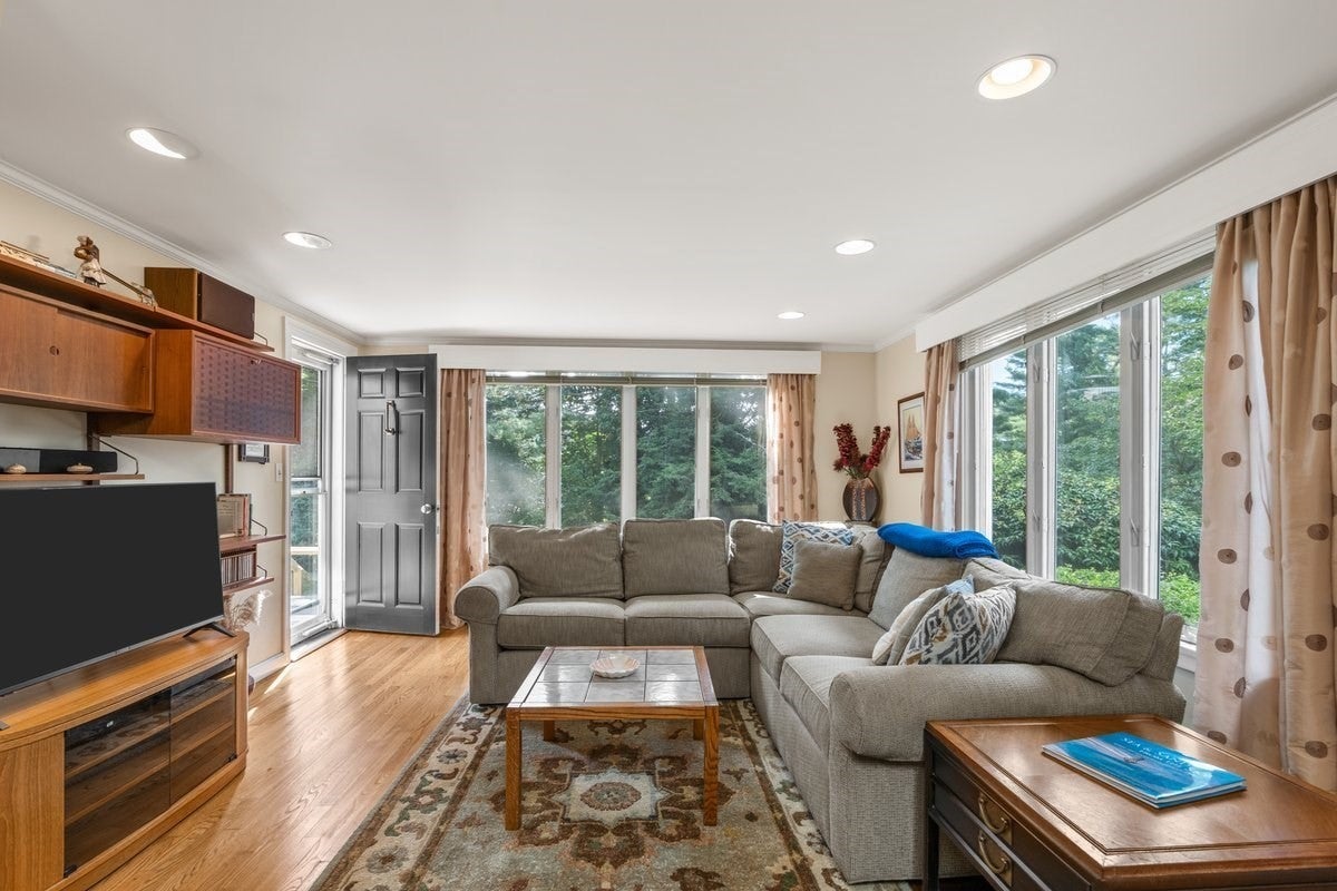 11 Cedar Lane, Cohasset, MA Photo #4